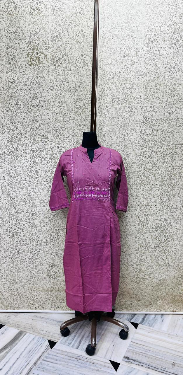 COTTON KURTA WITH EPLIQUE WORK