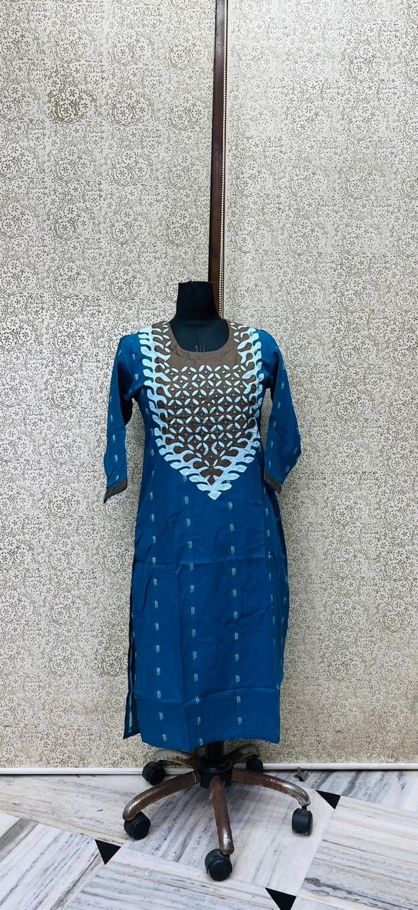COTTON KURTA WITH EPLIQUE WORK